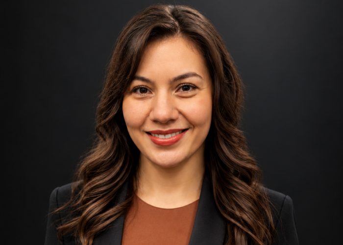 Dessy Harvey Headshot